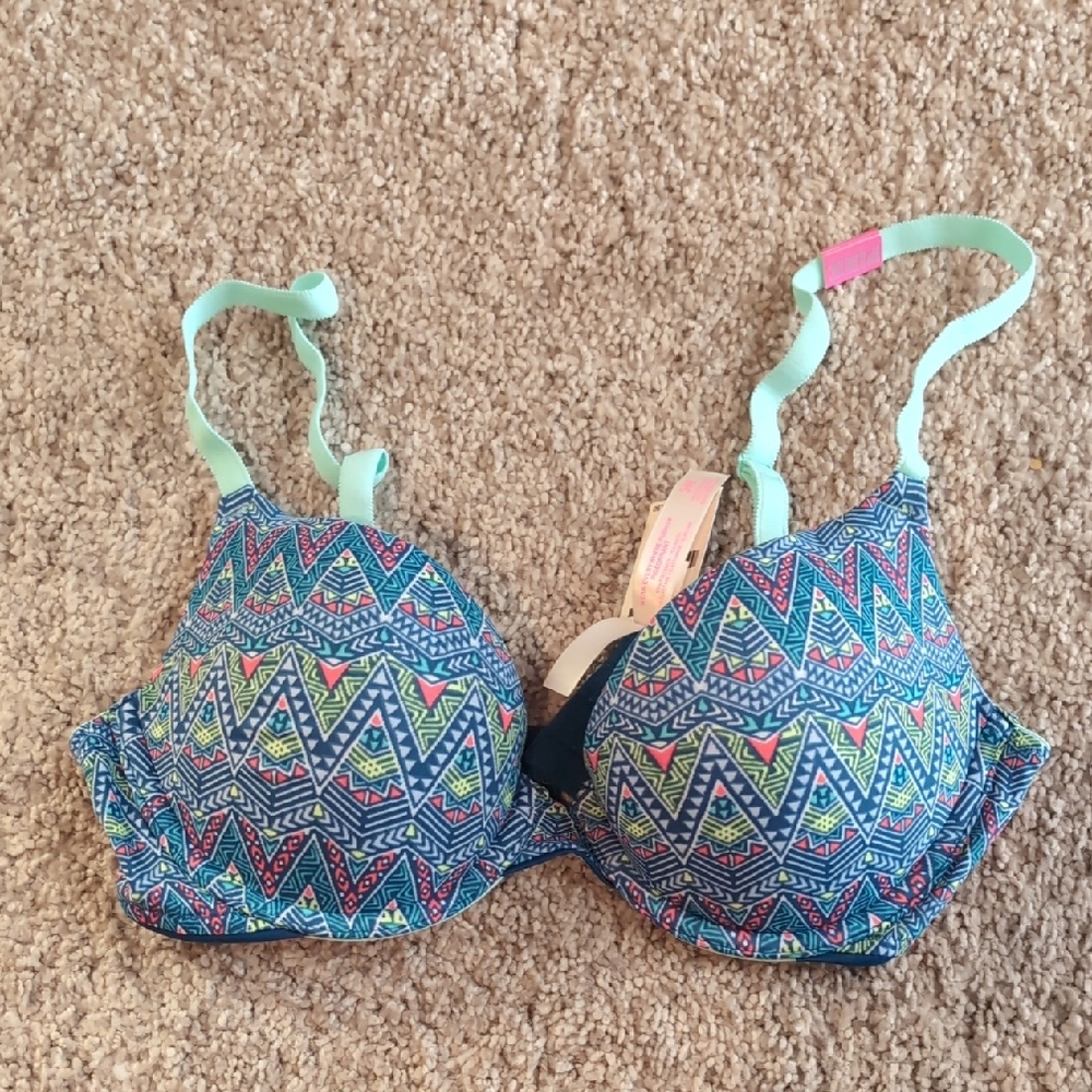 Victoria's Secret Pink Wear Everywhere Push-Up Bra